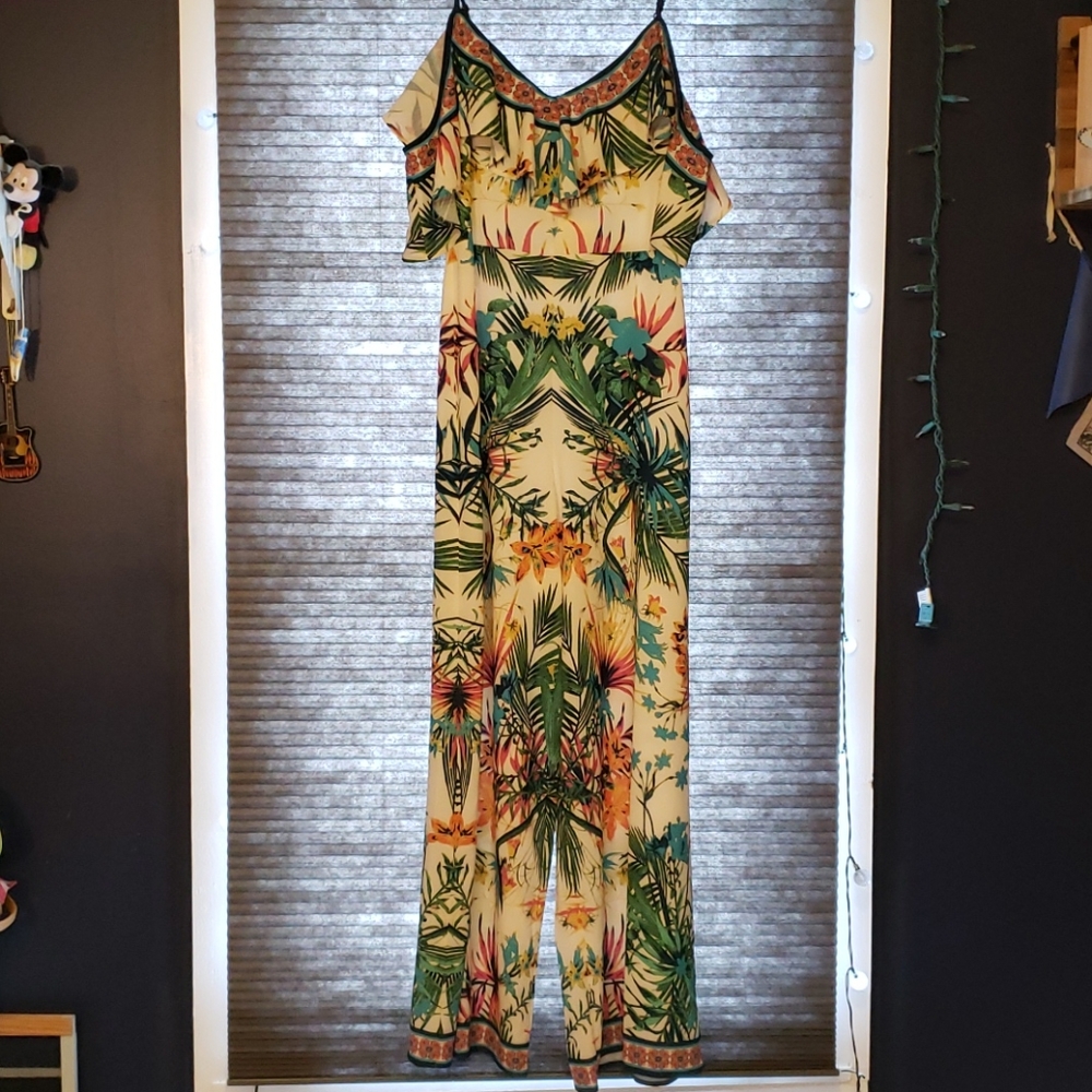 Floral Pattern Off-Shoulder Jumpsuit